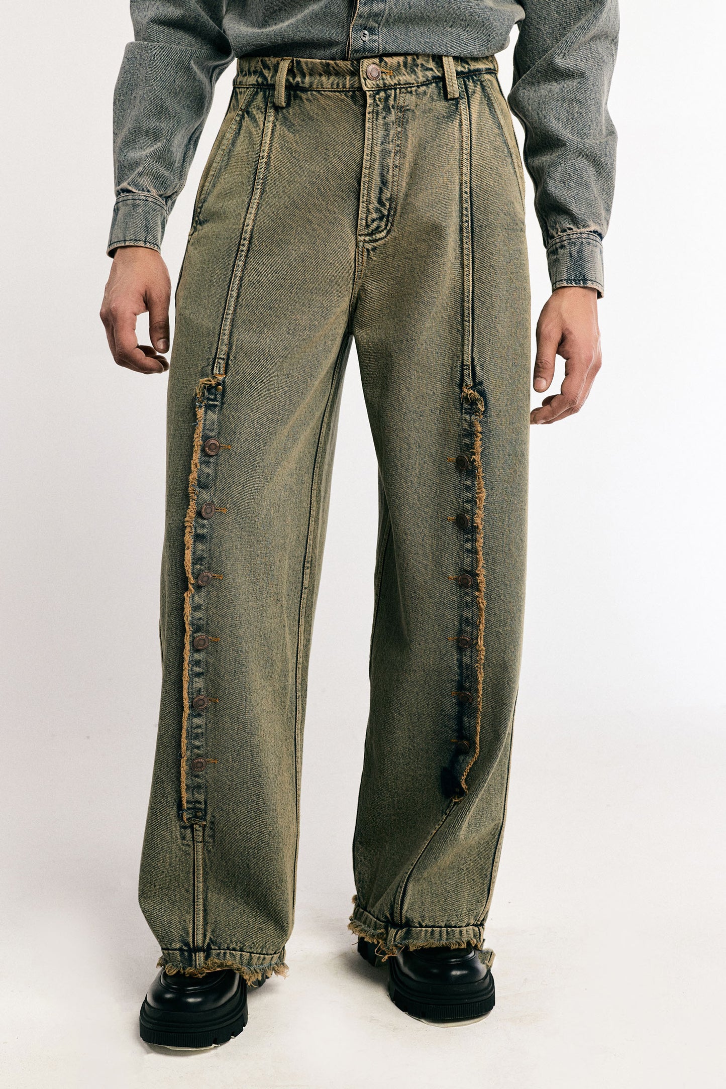 Slashing Denim Pants