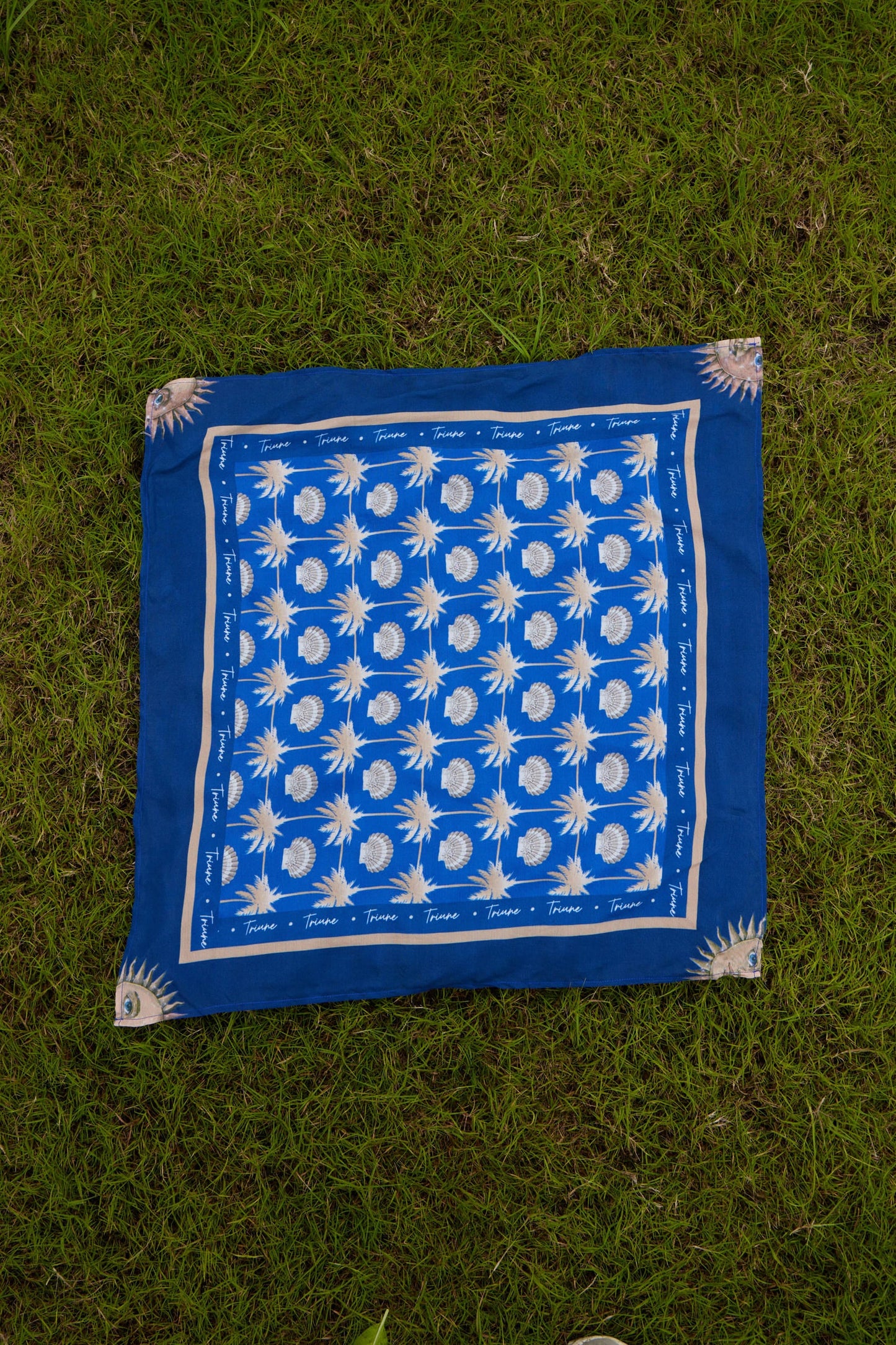 Summer Palm Scarf
